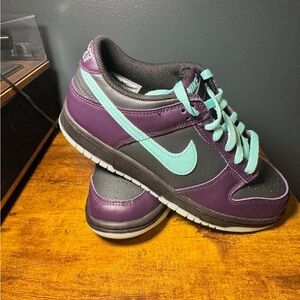 Nike Dunk Low “Wizard” GS Size 6.5Y / Women’s 8 – Brand New w/ Box